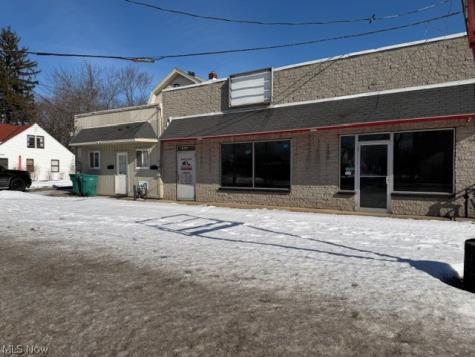 16133 Broadway Avenue Maple Heights OH 44137