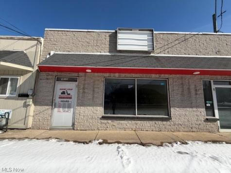 16133 Broadway Avenue Maple Heights OH 44137