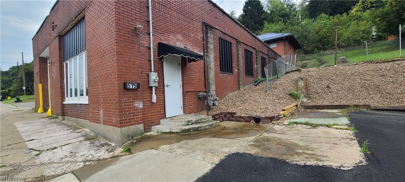 515 N Lincoln Avenue Bridgeport OH 43912