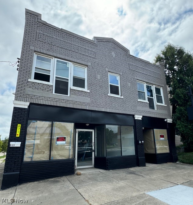 871 Brown Street Akron OH 44311