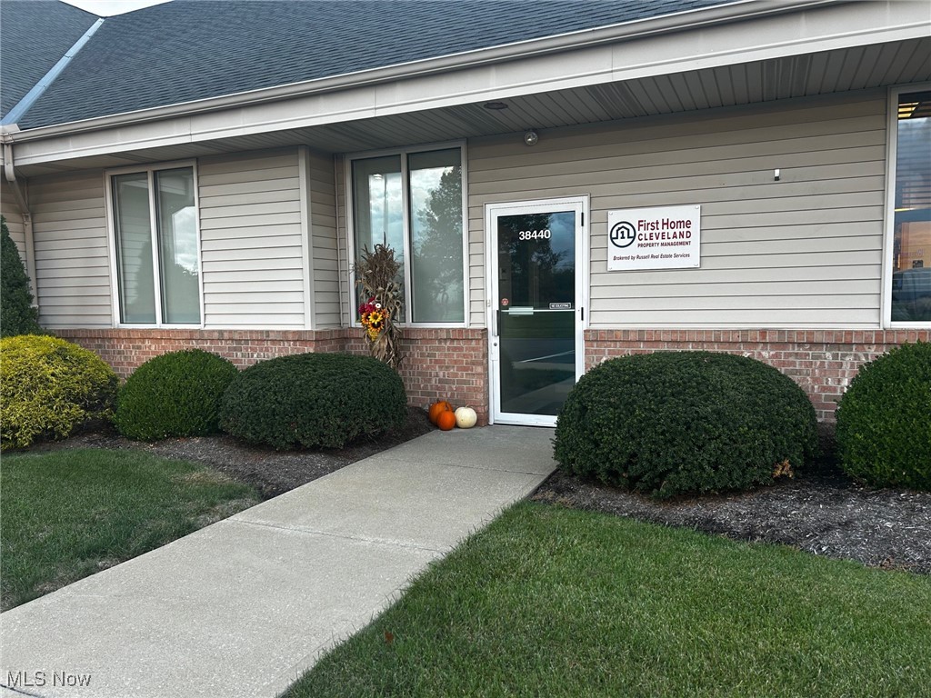 38450 Chester Road Avon OH 44011