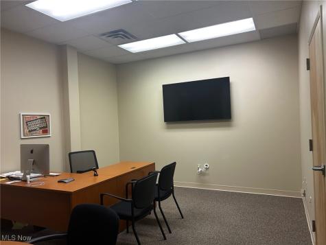 38450 Chester Road Avon OH 44011