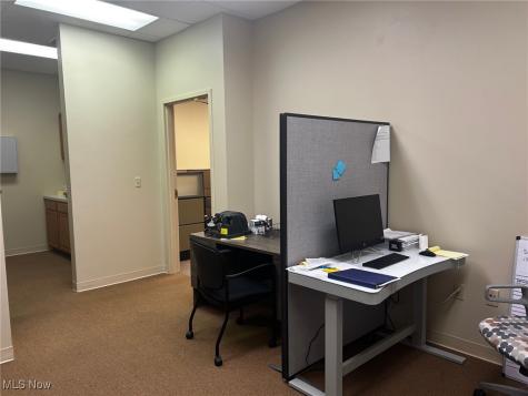 38450 Chester Road Avon OH 44011