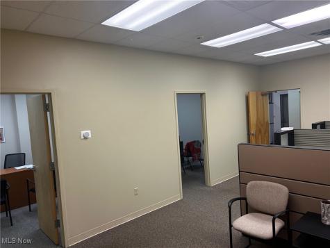 38450 Chester Road Avon OH 44011