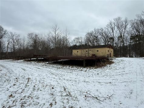 11990 State Route 800 NE Magnolia OH 44643