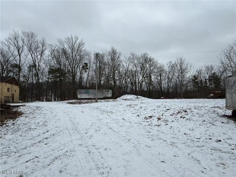 11990 State Route 800 NE Magnolia OH 44643