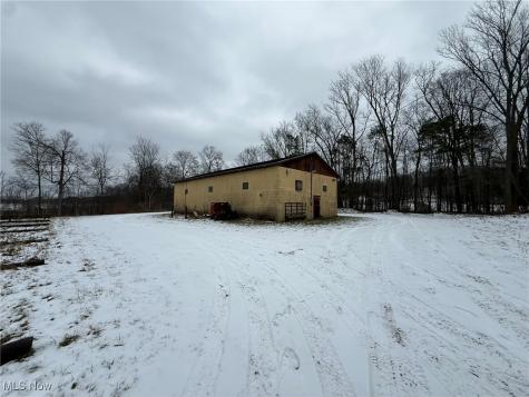 11990 State Route 800 NE Magnolia OH 44643