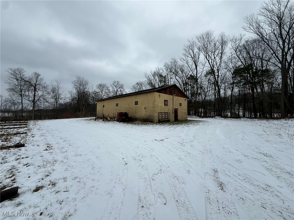 11990 State Route 800 NE Magnolia OH 44643