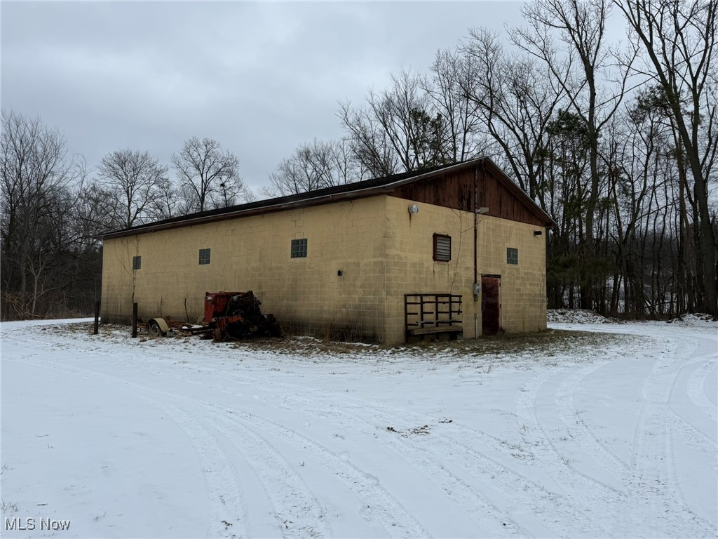 11990 State Route 800 NE Magnolia OH 44643