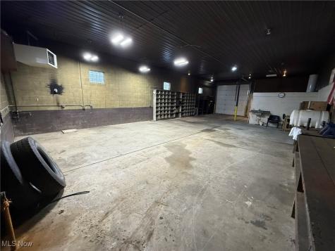 11990 State Route 800 NE Magnolia OH 44643