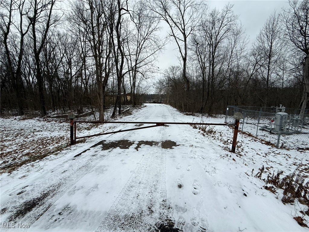 11990 State Route 800 NE Magnolia OH 44643