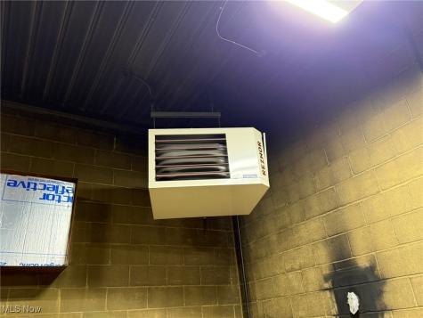 11990 State Route 800 NE Magnolia OH 44643