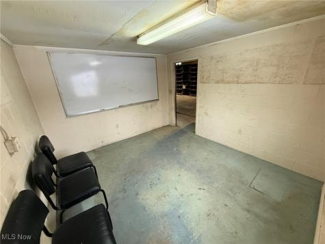 11990 State Route 800 NE Magnolia OH 44643