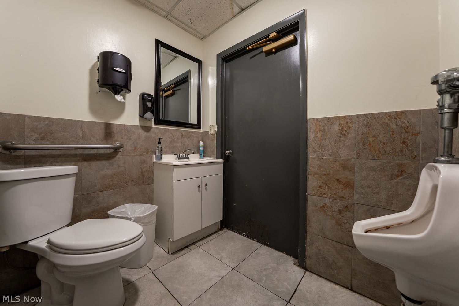 26485 Center Ridge Road Westlake OH 44145
