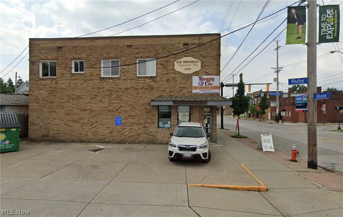 4427 State Road Cleveland OH 44109
