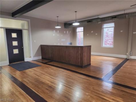 47 N 4th Street Zanesville OH 43701