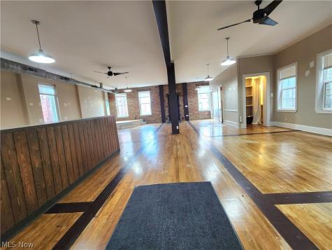 47 N 4th Street Zanesville OH 43701