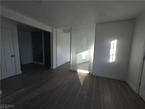 4954 Mahoning Avenue Youngstown OH 44515