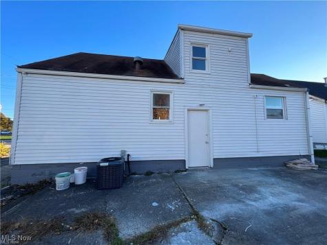 4954 Mahoning Avenue Youngstown OH 44515