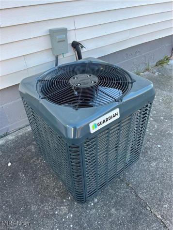 4954 Mahoning Avenue Youngstown OH 44515