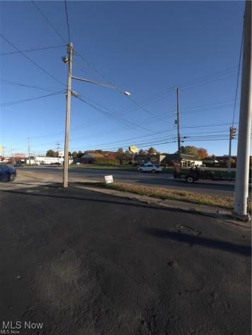 4954 Mahoning Avenue Youngstown OH 44515