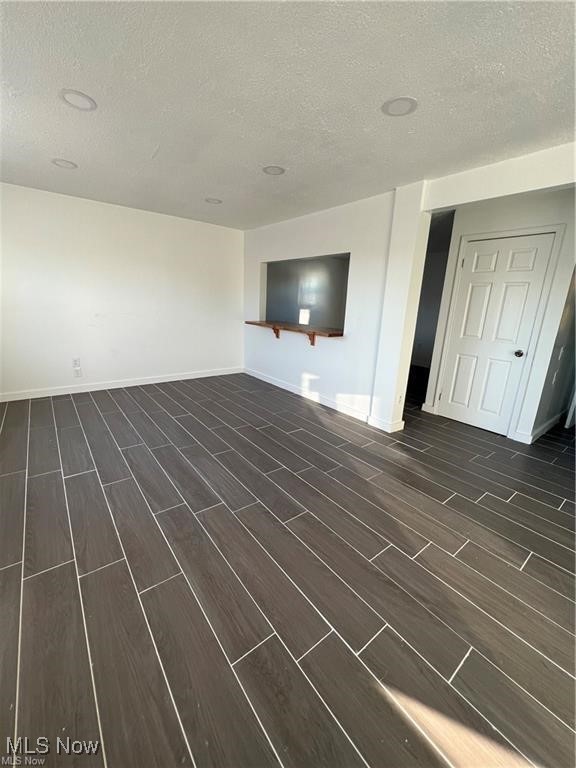 4954 Mahoning Avenue Youngstown OH 44515