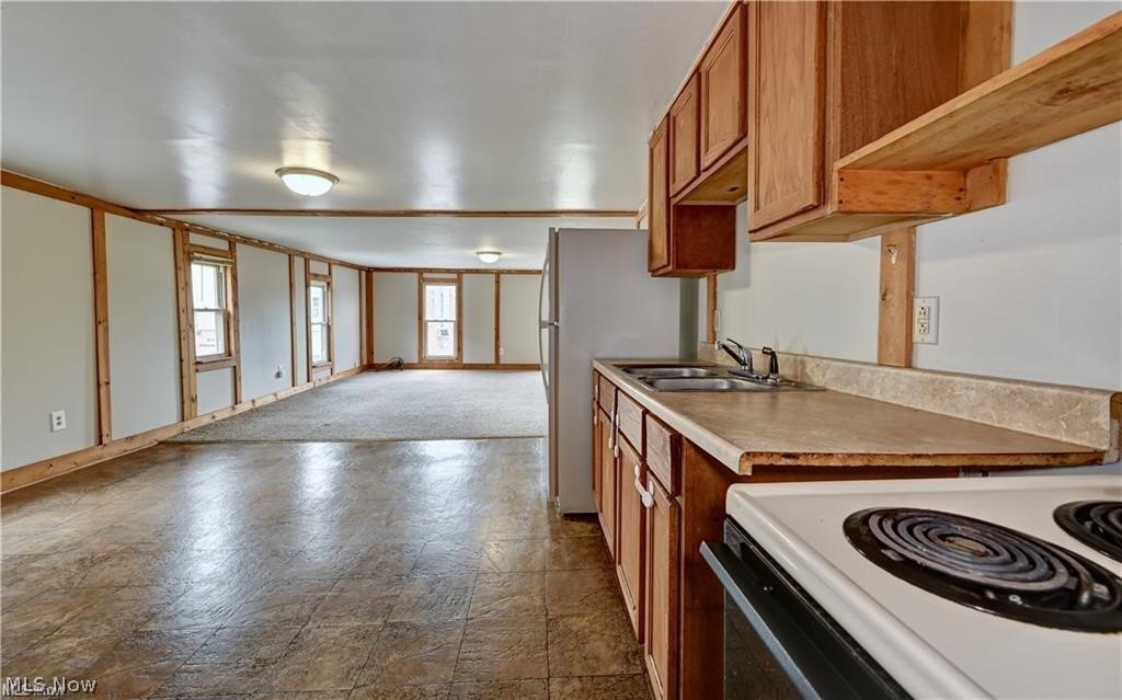 131 N Wooster Strasburg OH 44680