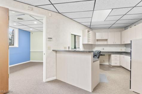 11221 Pearl Road Strongsville OH 44136