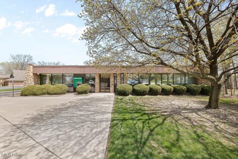 11221 Pearl Road Strongsville OH 44136