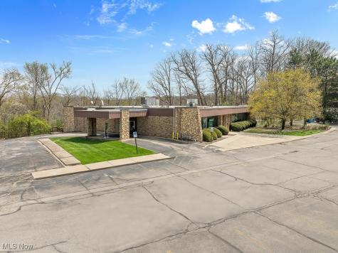 11221 Pearl Road Strongsville OH 44136