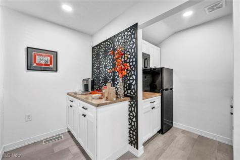 1929 E Royalton Road Broadview Heights OH 44147