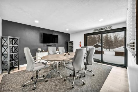 1929 E Royalton Road Broadview Heights OH 44147