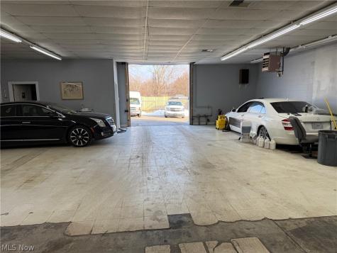 4633 Northfield Road North Randall OH 44128