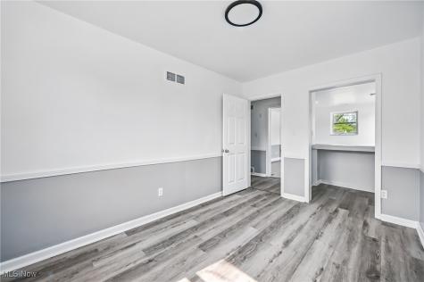 10861 Mahoning Avenue North Jackson OH 44451