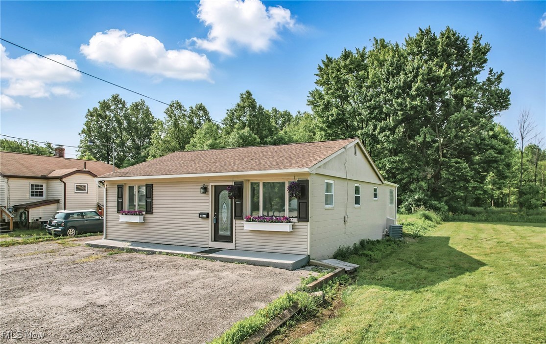 10861 Mahoning Avenue North Jackson OH 44451