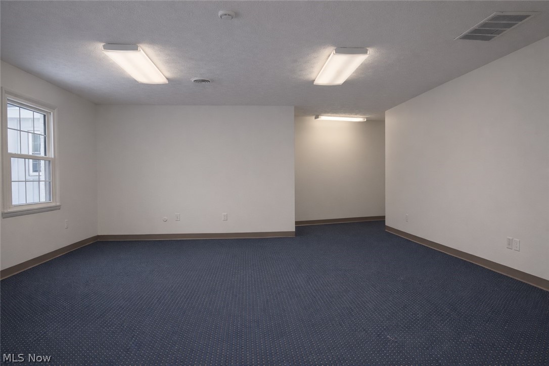 1300 Weathervane Lane Akron OH 44313