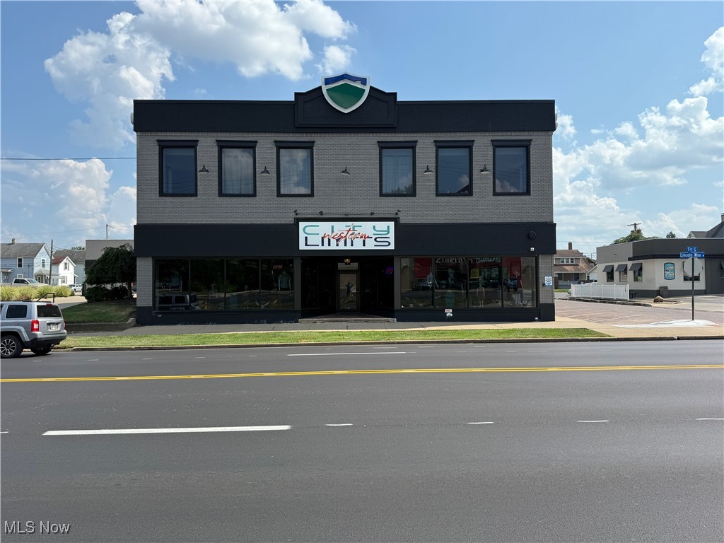 641 Lincoln Way W Massillon OH 44647