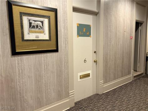 108 E High Avenue New Philadelphia OH 44663