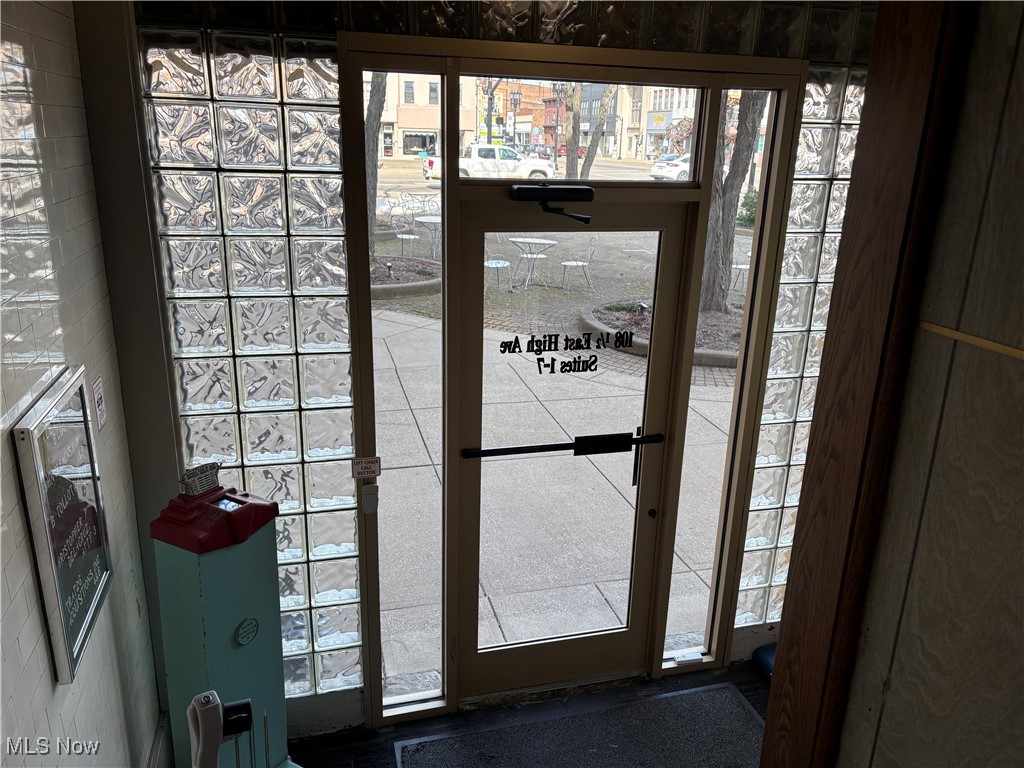 108 E High Avenue New Philadelphia OH 44663