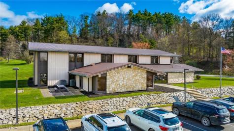 9711 E Pike Road Cambridge OH 43725