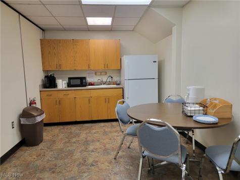 9711 E Pike Road Cambridge OH 43725