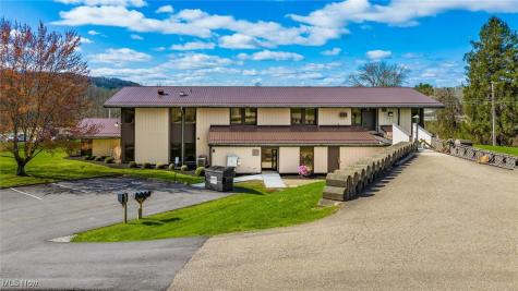 9711 E Pike Road Cambridge OH 43725