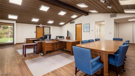 9711 E Pike Road Cambridge OH 43725