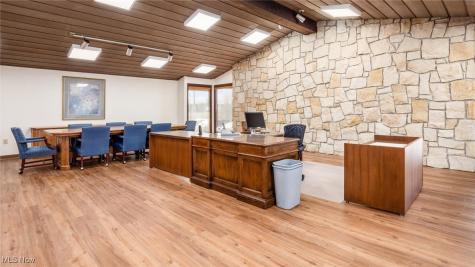 9711 E Pike Road Cambridge OH 43725