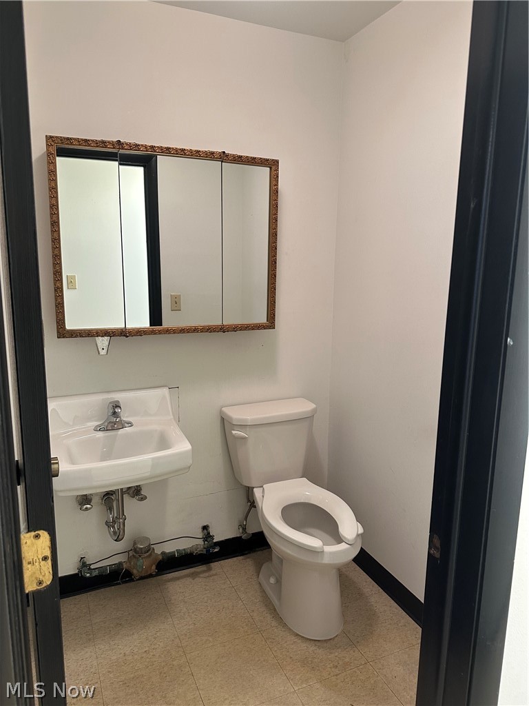 1140 W Pleasant Valley Road Parma OH 44134