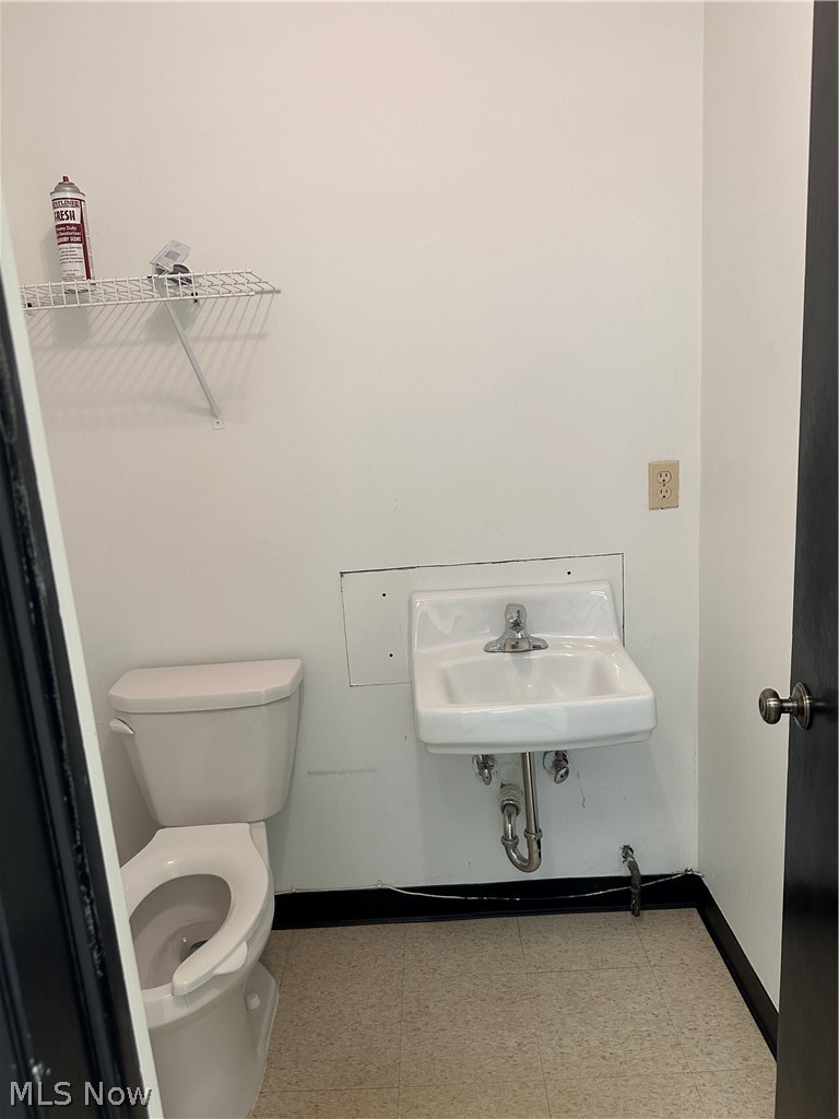 1140 W Pleasant Valley Road Parma OH 44134