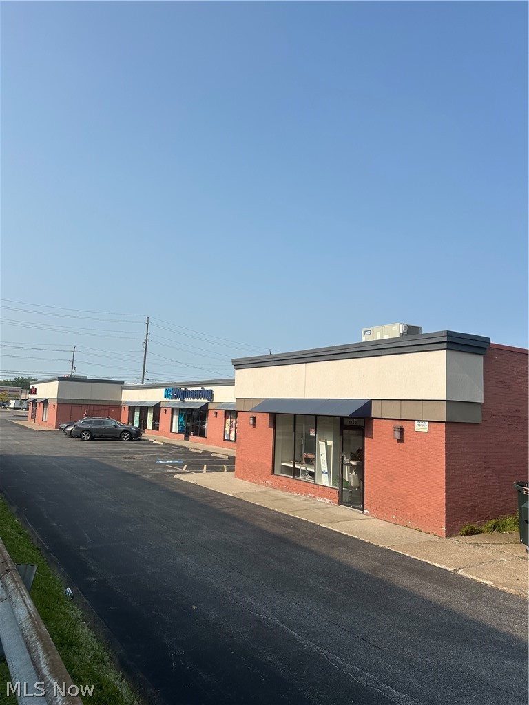 1140 W Pleasant Valley Road Parma OH 44134