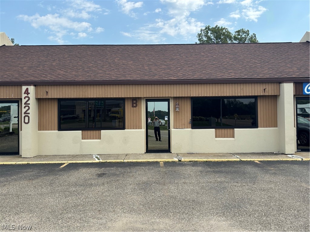 4220 State Route 43 Kent OH 44240