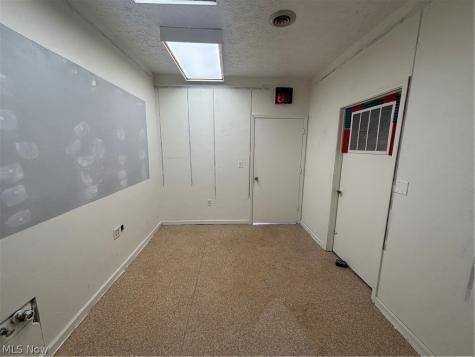 4220 State Route 43 Kent OH 44240