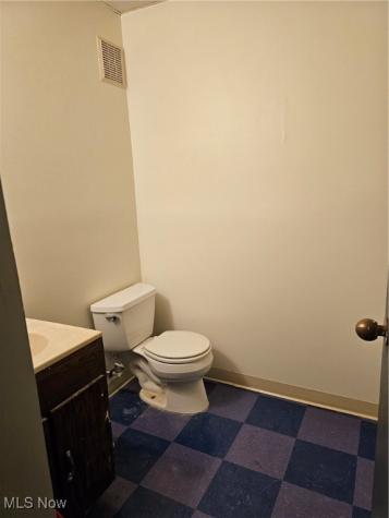 14966 Thompson Avenue Middlefield OH 44062